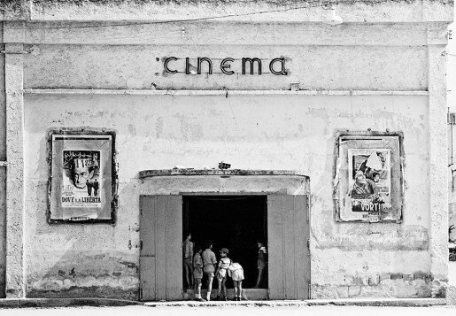 Thomas Hoepker, Cinema, Naples, Italy, 1956